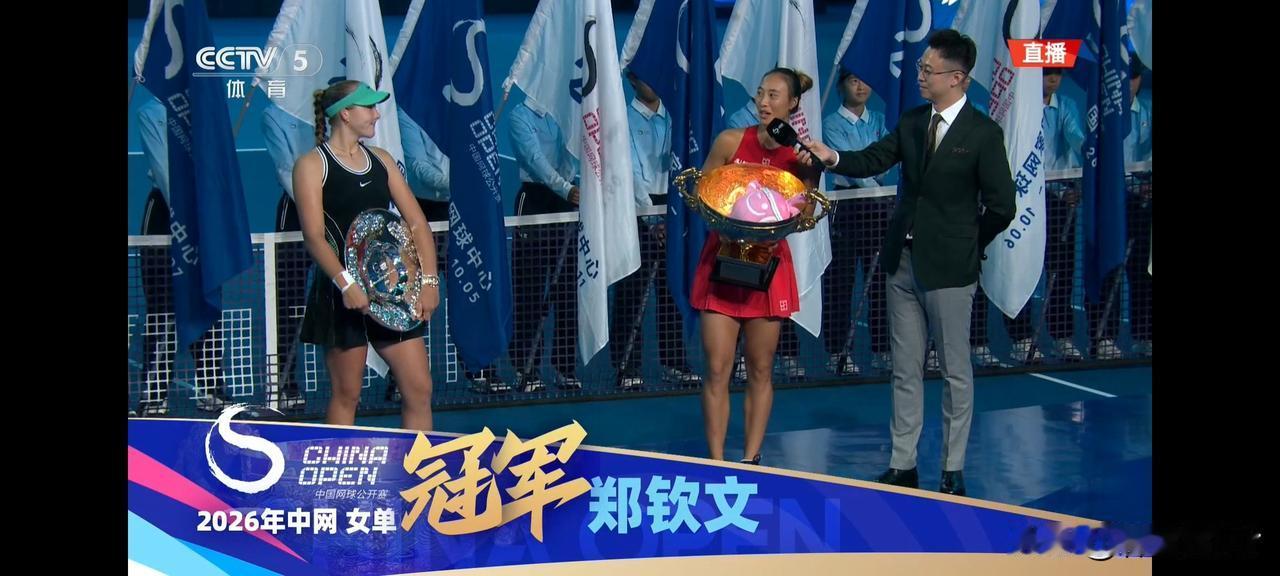 一个锅盖
一个锅
破锅自有破锅盖
带把锅盖 带盖子的锅盖