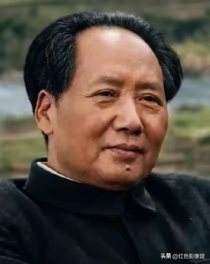 雄关漫道真如铁，而今迈步从头越。——《忆秦娥·娄山关》