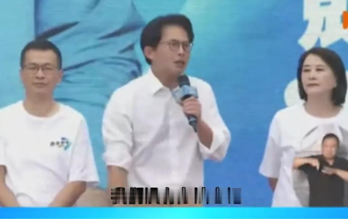 黄国昌为蒋万安站台：这一次，我们选择正直、选择善良？


民众党主席黄国昌今天（