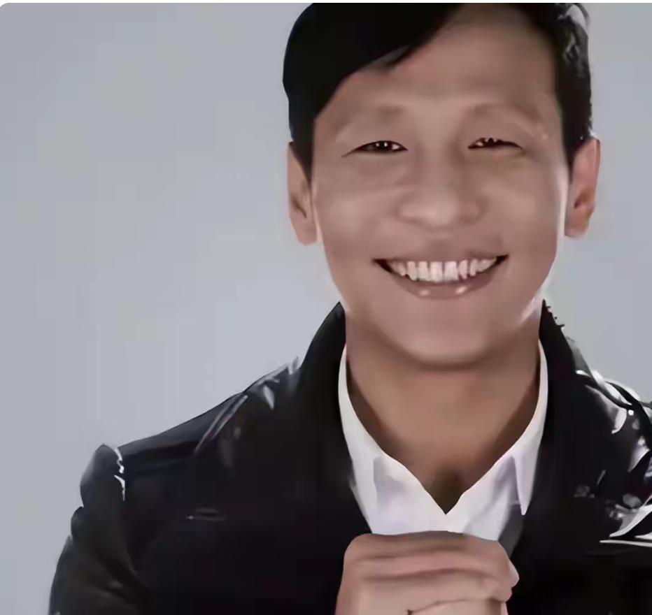 成名后与原配离婚，转手迎娶小自己6岁王雪，如今宋小宝后悔不？
娱乐 明星