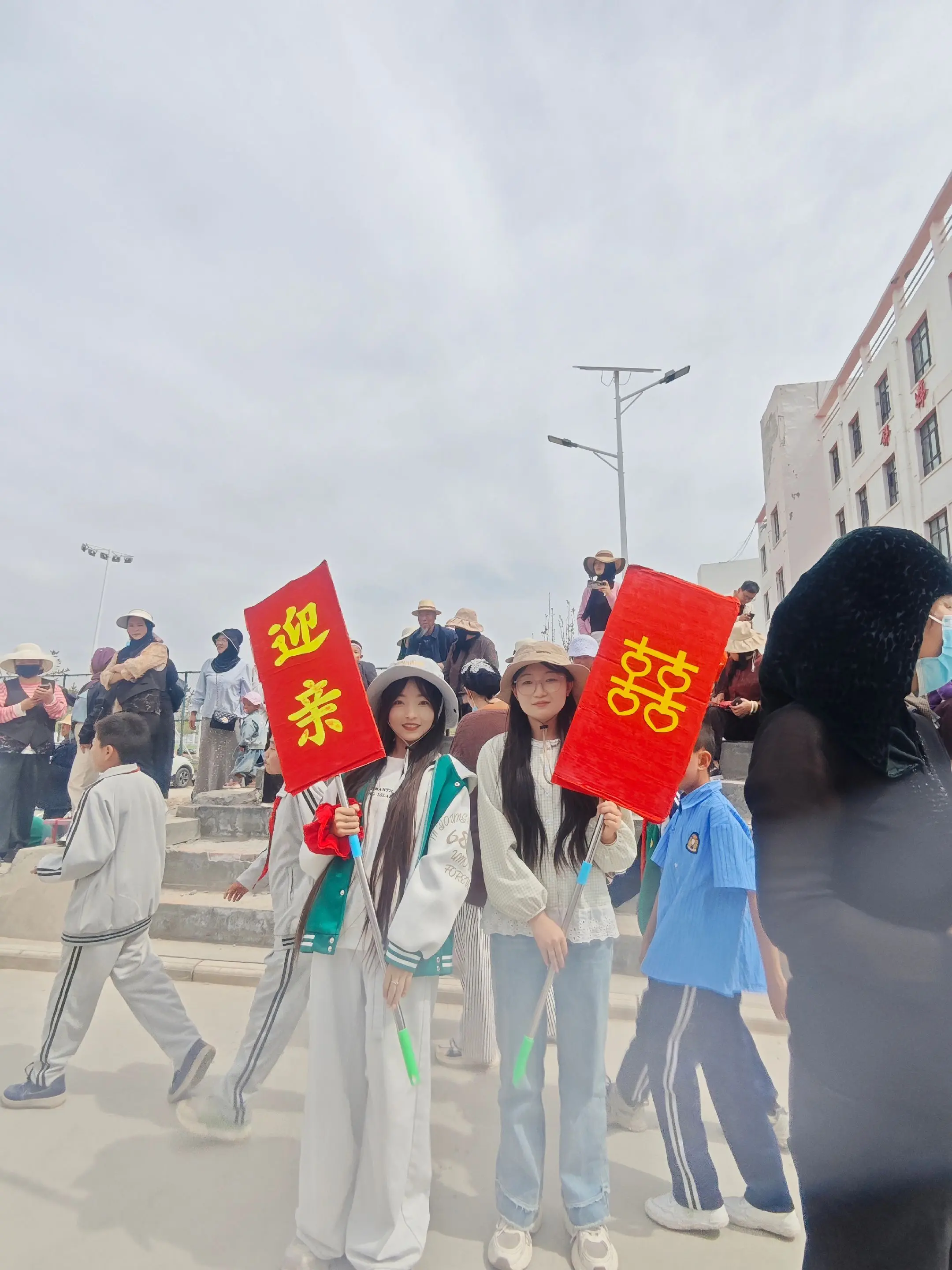 每次上台都是一种历练 参与便是成长 每次表演都值得记录 愿成长落落大方...