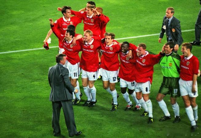 斯塔姆：从未想过加盟曼联的第一个赛季就拿三冠王7月29日讯 接受The Athl
