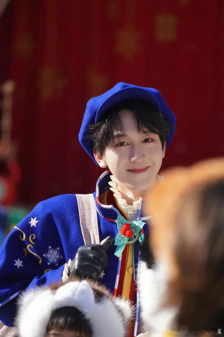 开思源你平时也是这么吓张真源的嘛？大家为了角色各种放下包袱扮丑，已经觉得很拼了，