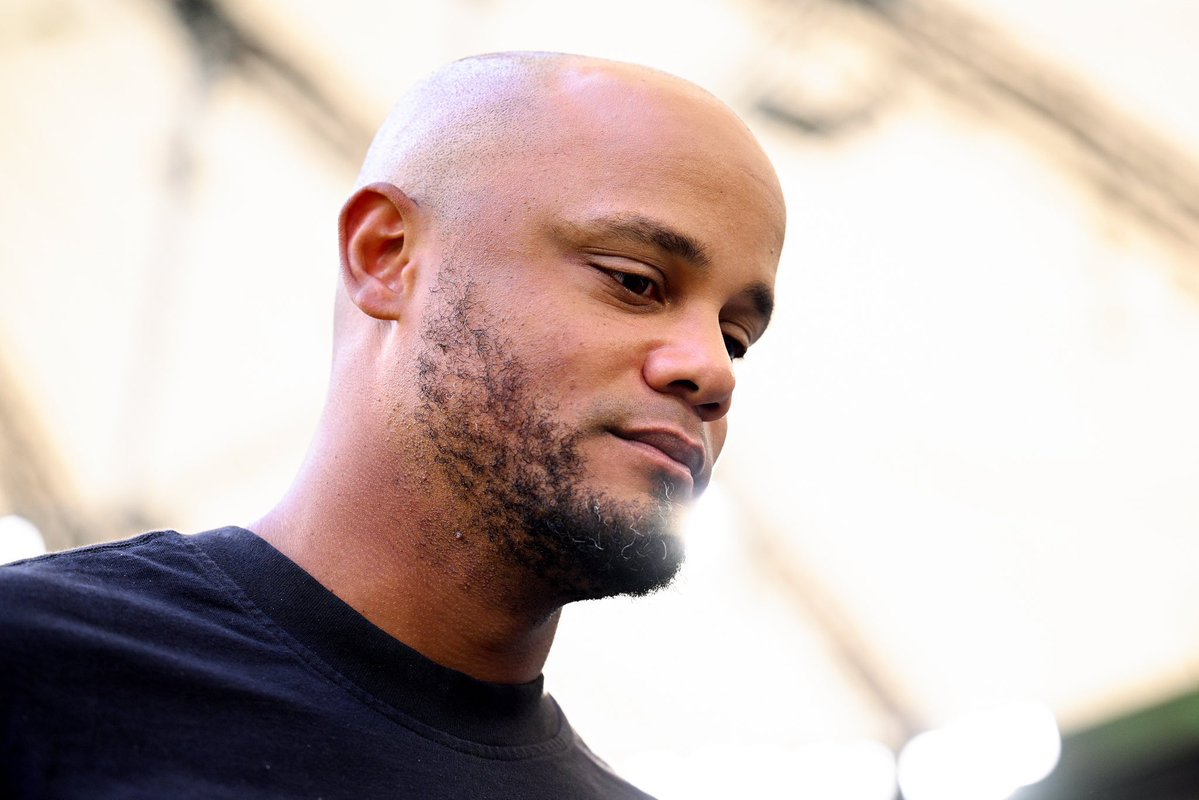 孔帕尼与拜仁的新合同有效期至2029年6月其中没有解约条款[哆啦A梦吃惊]也不包