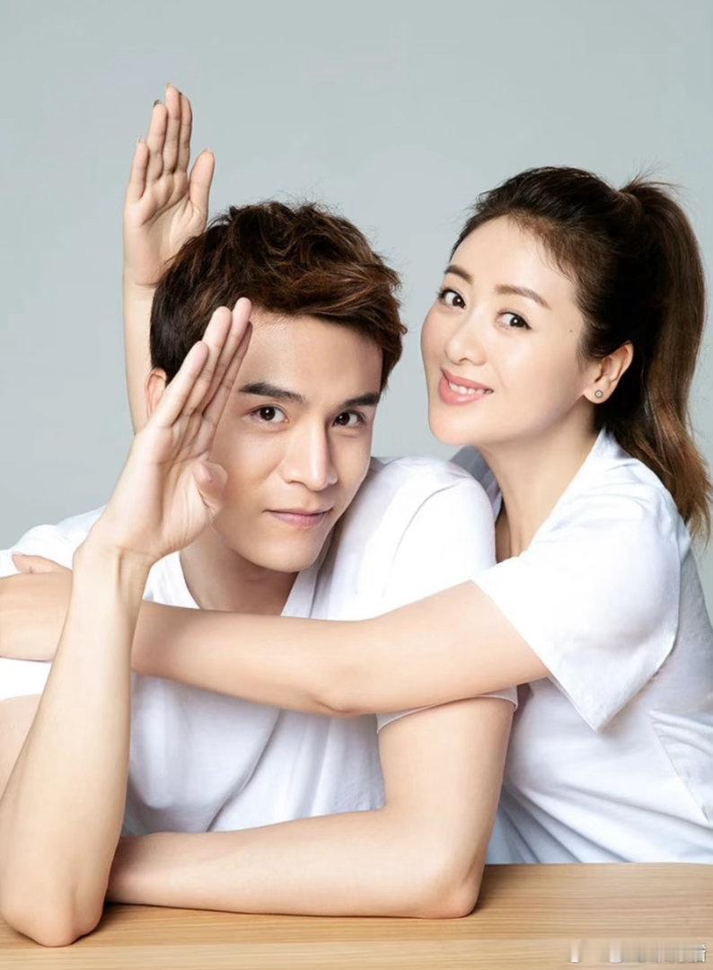 小李琳收工第一件事是给经超庆生 被这对夫妻甜到了！小李琳收工马不停蹄给经超庆生，