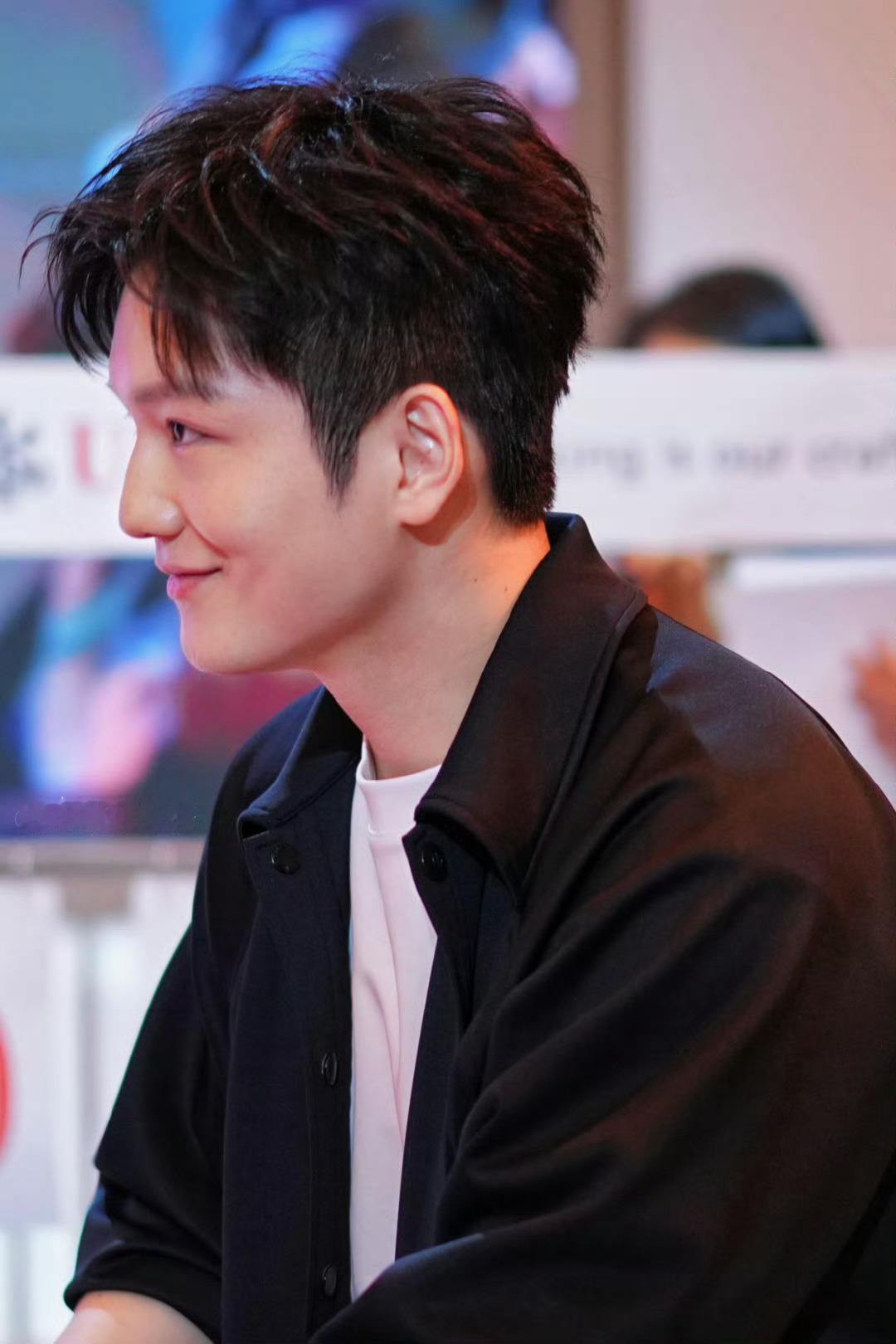 樊振东上海瑞银活动 高端局，出圈的运动员，国宝是大家的，井队小圈子不爱，我们大家