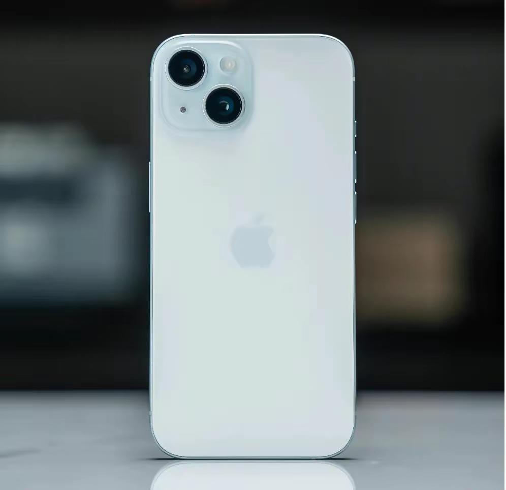 这几天又体验了一下iPhone的标准版，60Hz的体验非常差劲，真的不知道以前是