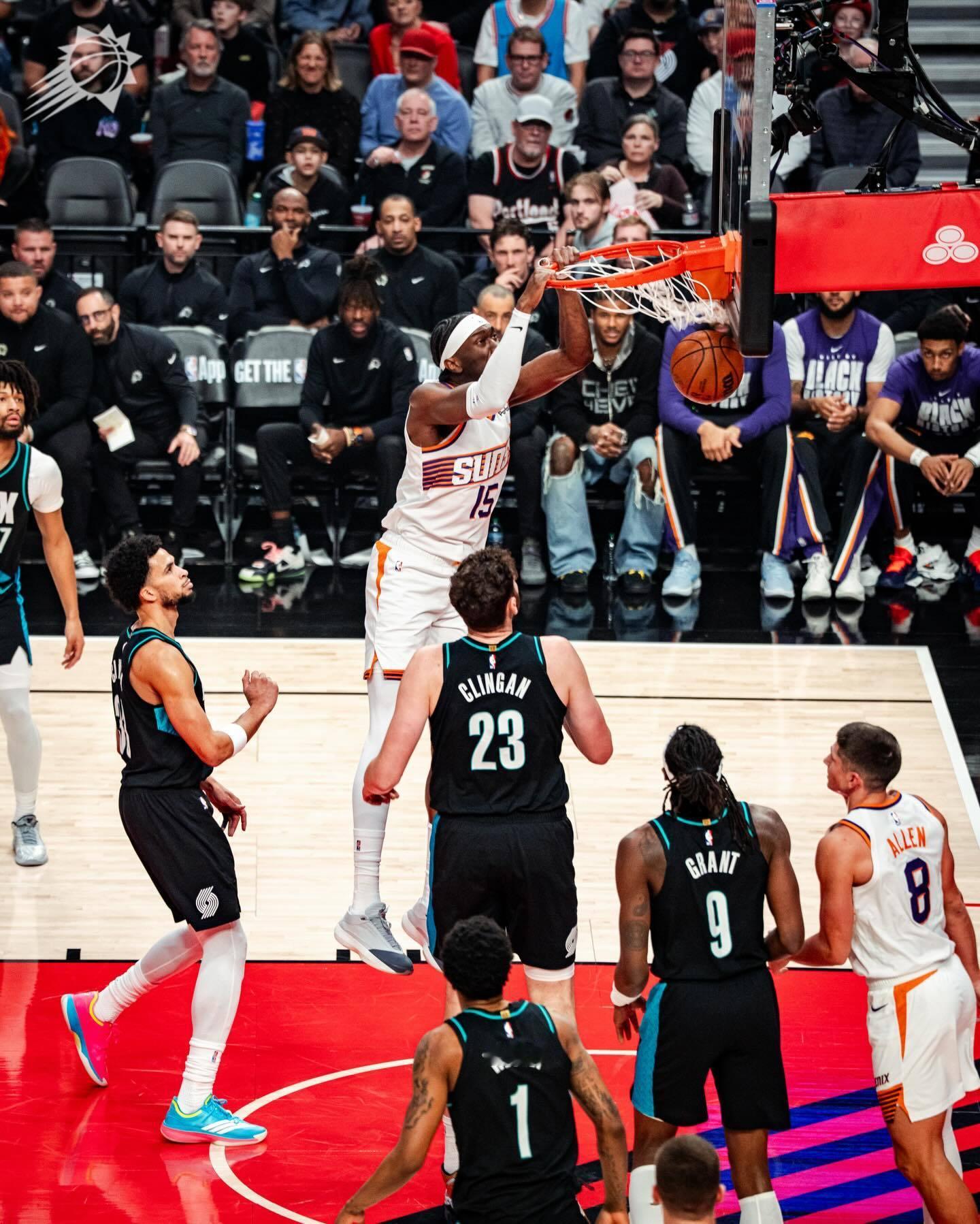 【昨日客场强势取胜】❗️六人得分上双❗️三人拿下两双❗️三人砍下20+❗️菲尼克