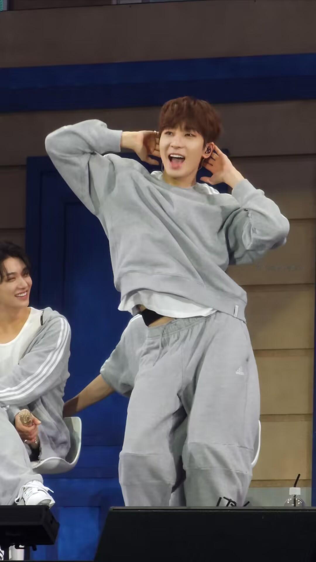 #全圆佑跳昆卡#简直不要太适合！！！全妲己在线发送爱心[舔屏] ​​​
