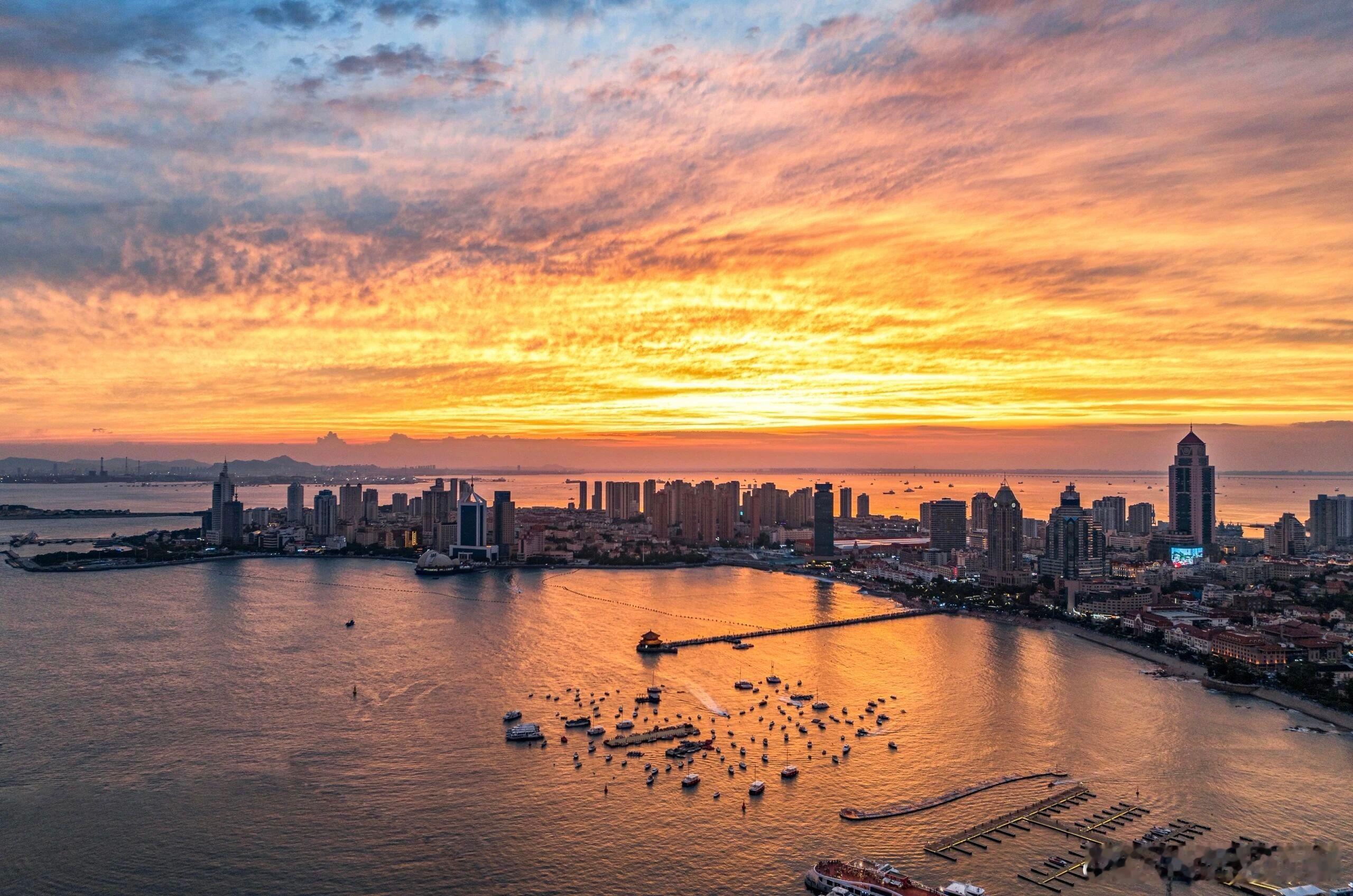 霞光灿烂  ​​​