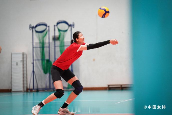 认真备战的高小意同学 朱袁张1块2毛9[超话] 中国女排 2025年女排世锦赛 
