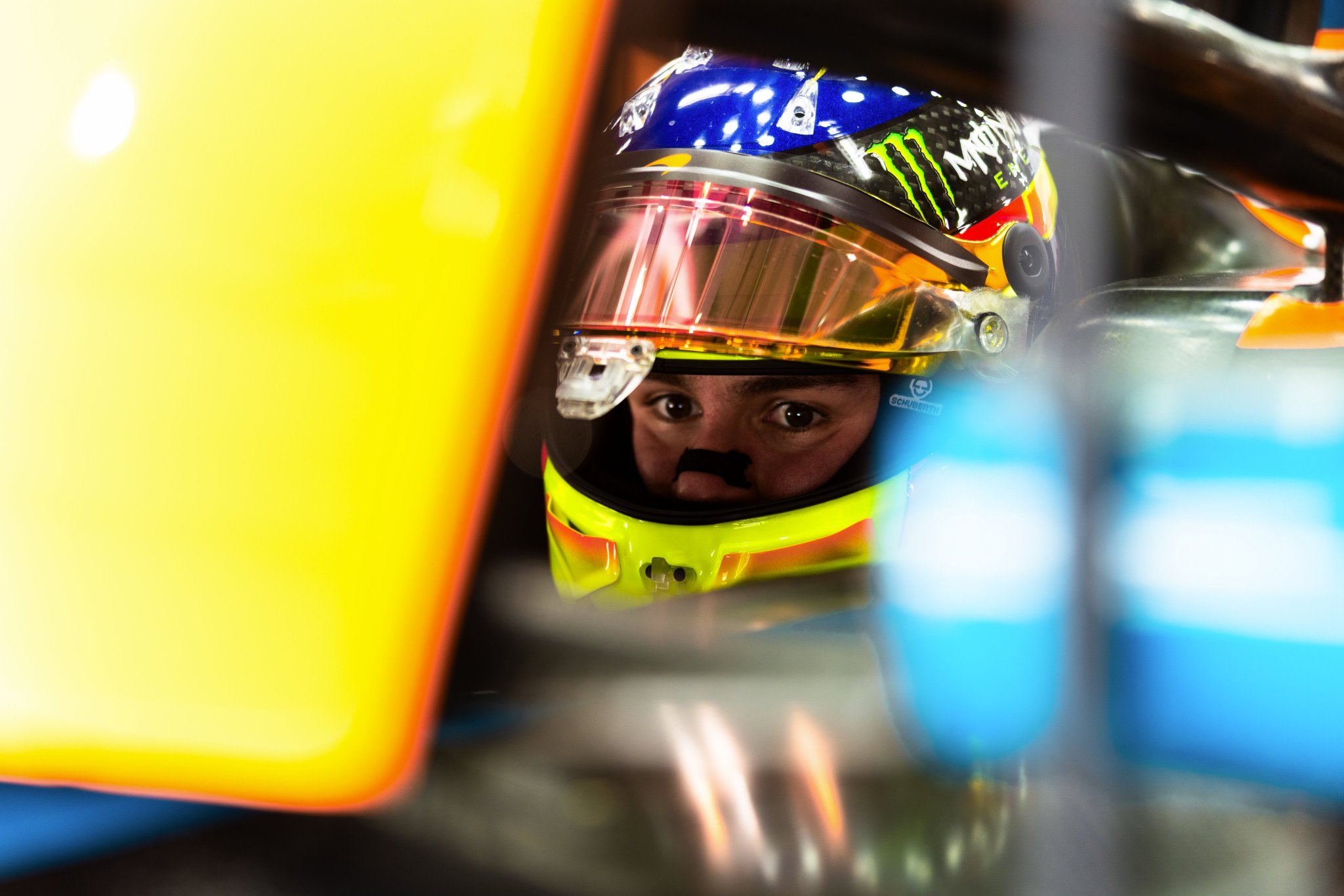 F1  福尔纳罗利在美洲赛道驾驶迈凯伦 MCL60 赛车参加为期两天的 TPC 