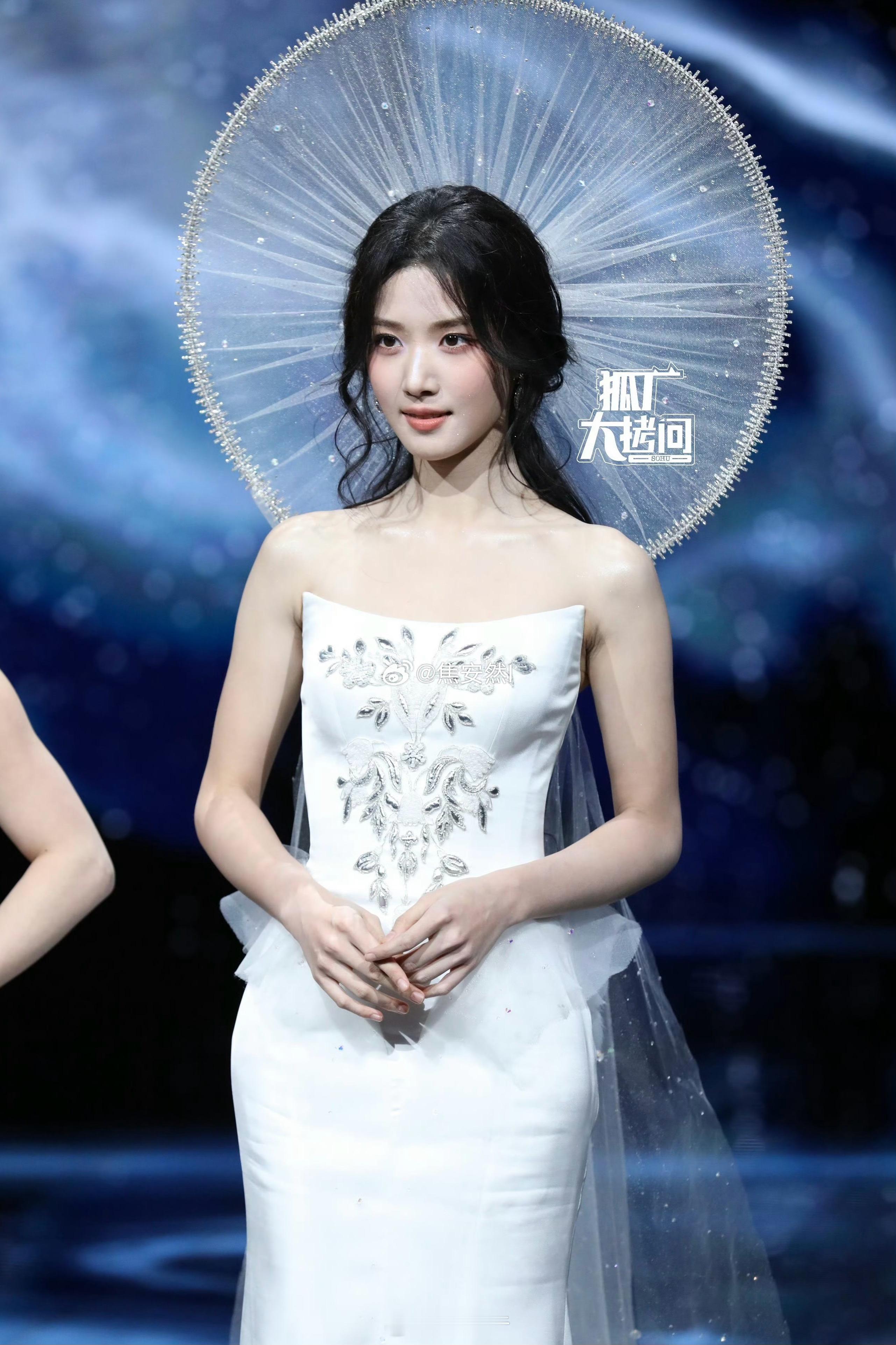 能下狠心减肥服美役的女明星都是前途不可限量的 