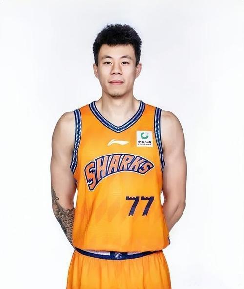 辽宁管理层后悔极了！不仅仅是因为上海84-79战胜山东，更是因为——

送走张镇