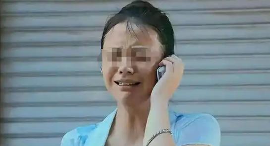 辽宁夫妻借款7万送女儿去德国留学，21年未见，临死才知女儿已成为德国教授，他们哀