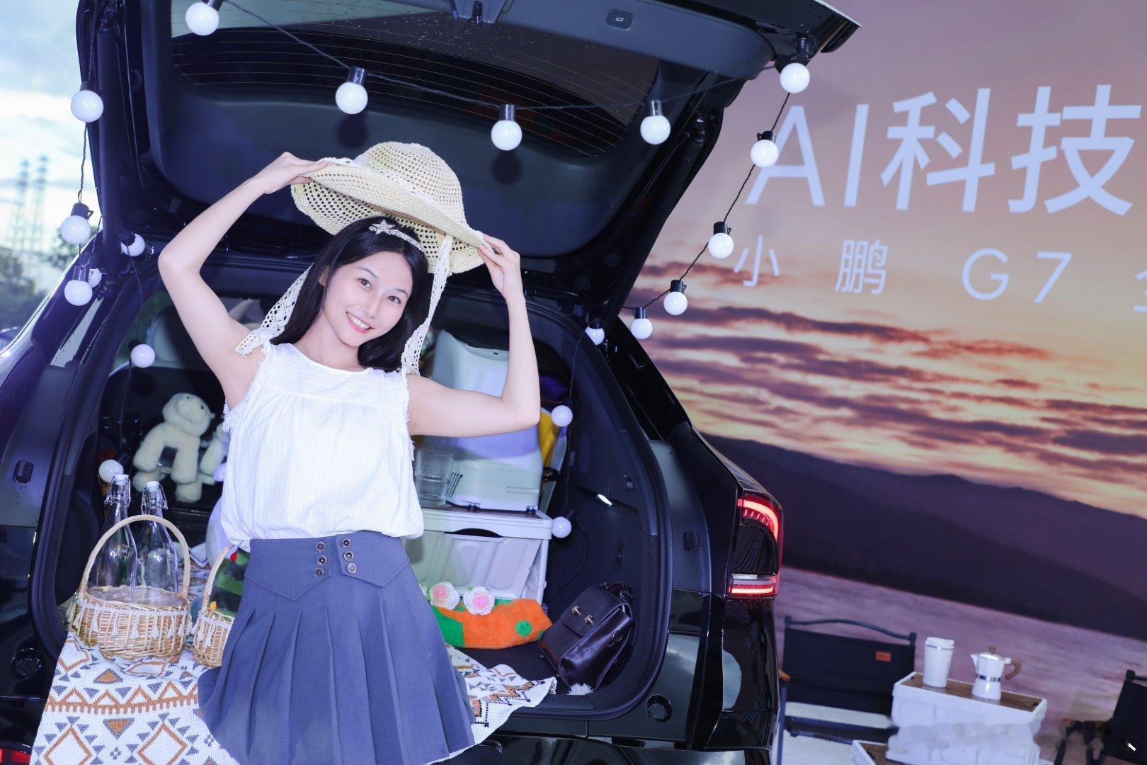 谁家发布会有这么多帅哥美女啊！是小鹏，今晚上小鹏G7全球首秀发布会～超级AI汽车