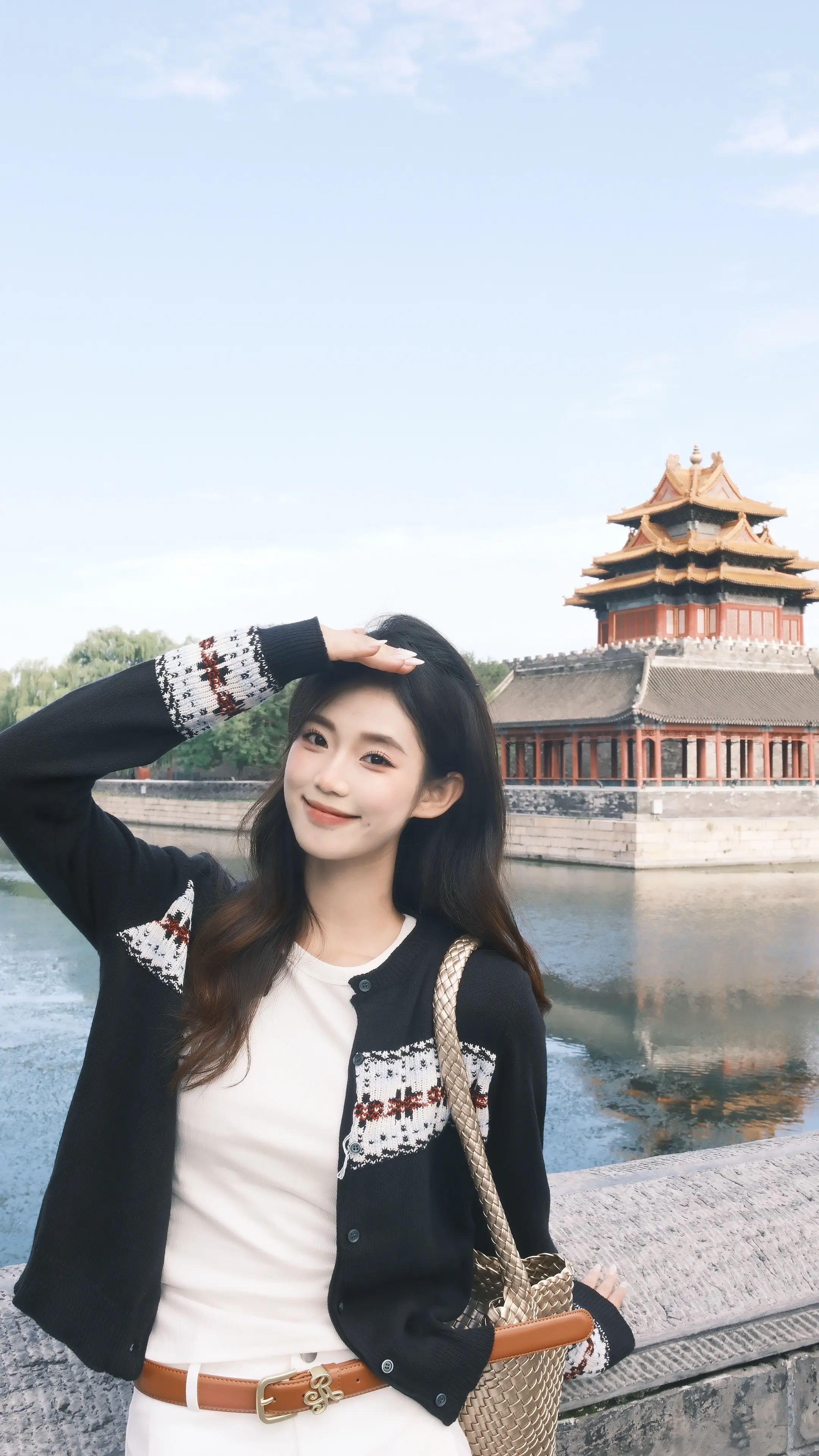 承诺淡如清水 然而水过无痕。