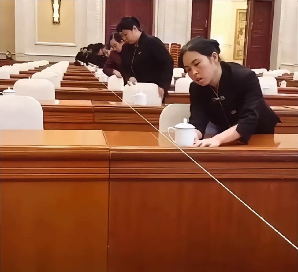 朝鲜:你还无人机，我大炮已架好。
韩国:你以为是五十年前吗？我们直接对你斩首行动