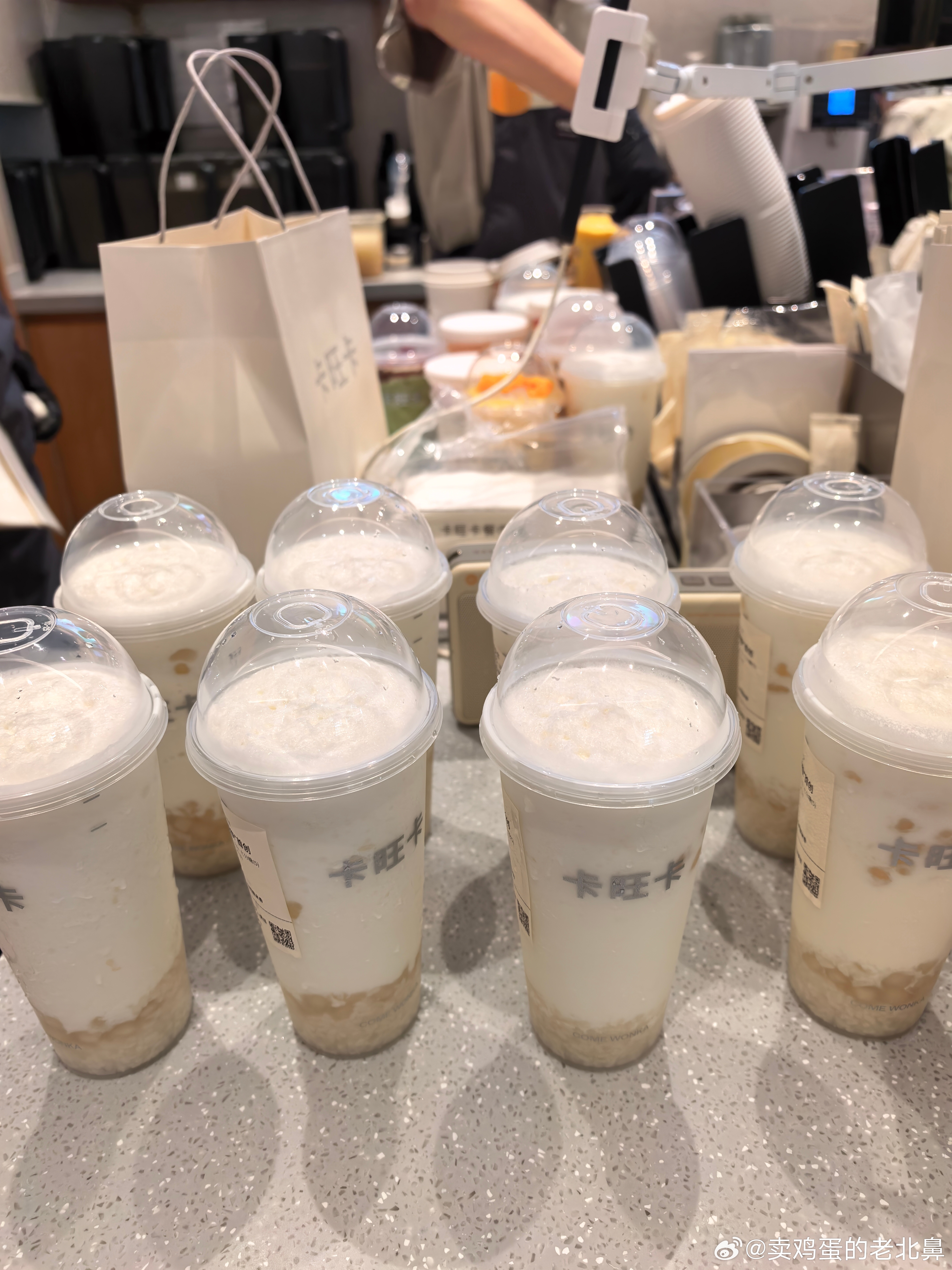 每次想喝卡旺卡。都得做好排队的准备。 