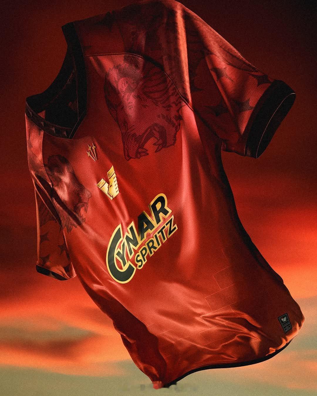 威尼斯发布25-26赛季第四球衣。贤聊球衣球衣资讯