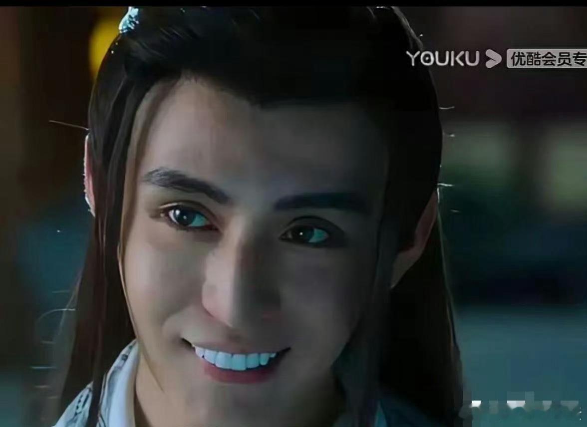 明星做烤瓷牙不要贪白，也不要那么快上镜[笑cry] ​​​