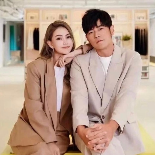 周杰伦昆凌大女儿长这么大了  捡好的基因遗传挺好的 