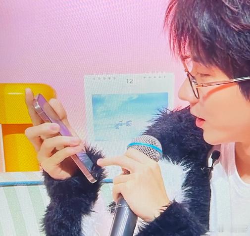 马嘉祺生日直播祝马嘉祺生日快乐，愿你在人生的每个阶段都充满力量与希望。你的坚持和