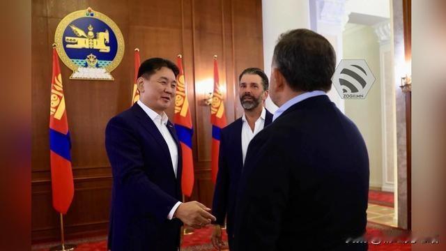 俄蒙签署五年军事合作计划，蒙古开展多元外交
 
信源：塔斯社、俄国防部通报、共同