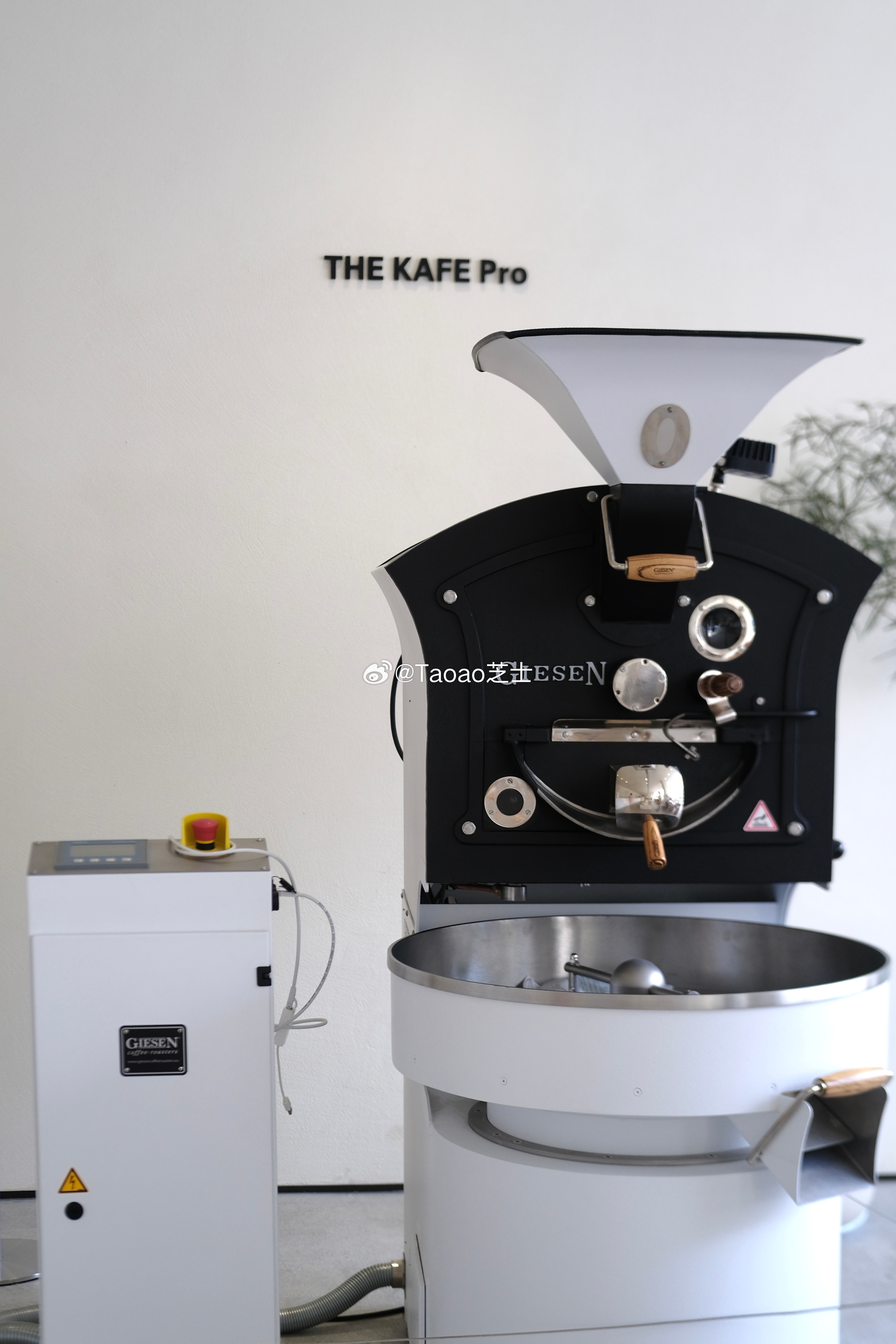 daily：）假期当然要和朋友见面啦喝一杯咖啡，买一束小花聊一聊最近的近况再来一