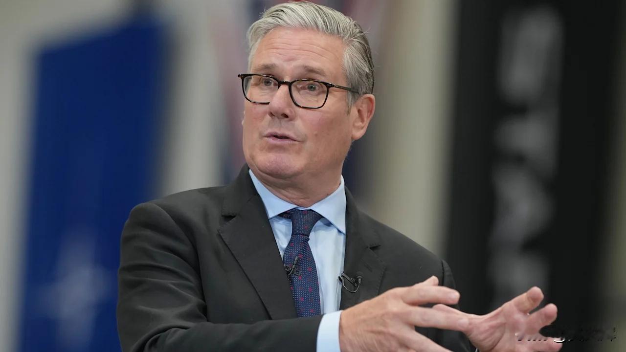 斯塔默：俄罗斯或在2030年前具备进攻北约的能力

英国首相基尔·斯塔默表态称，