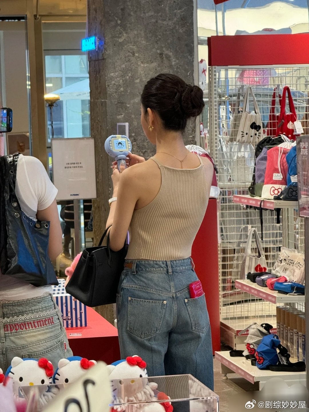 宋智雅这个体态和单身即地狱不一样啊😦 ​​​