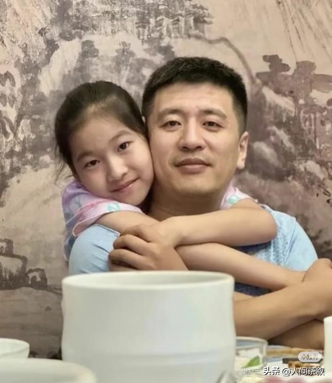 张雪峰的突然离世
告诉我们
健康是1 其它都是0
张雪峰是心源性猝死
年仅41岁