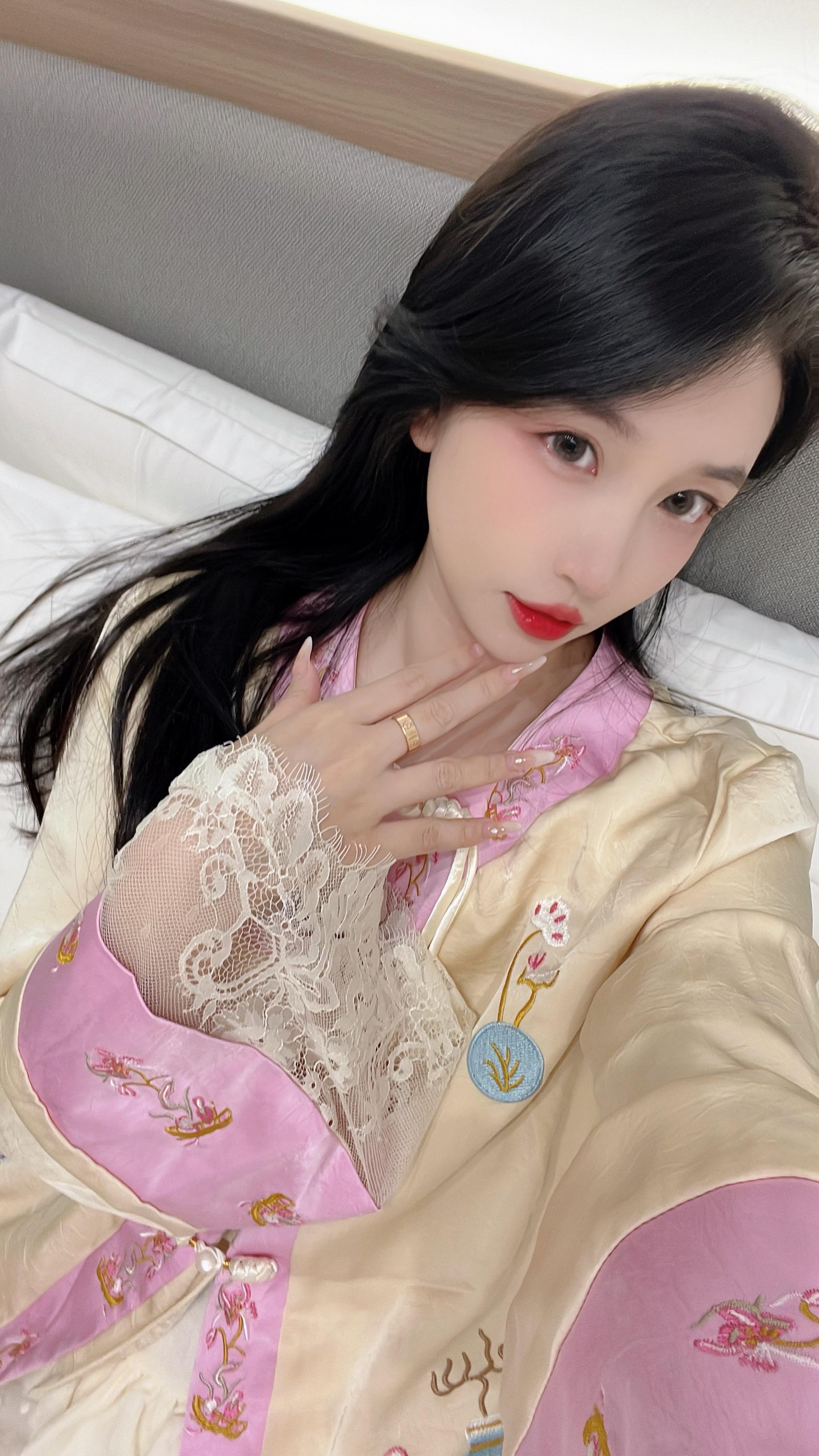 国风歌当然要配国风服饰