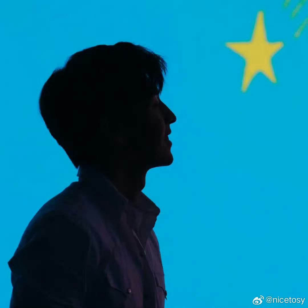 鄧倫邓伦夜旅人邓伦晴雅集 博雅与盛清让，果然配得上邓伦的只有邓伦。 