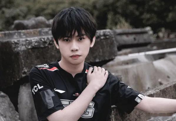 #Letme说xiye是超五费卡##Letme说xiye单杀Faker应该是超五