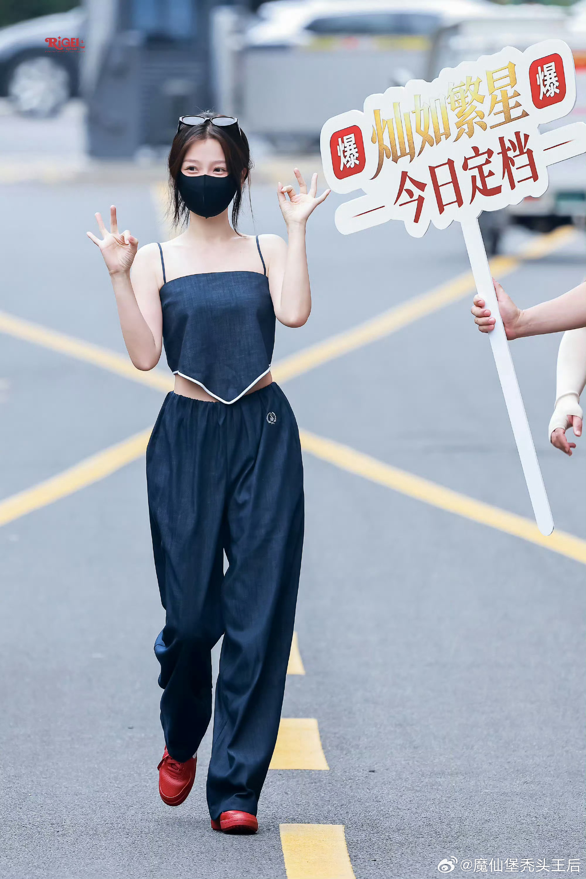 剧宣天才虞书欣发力了建议不知道剧宣的艺人来虞书欣这里进修剧宣课，脑回路永远不走寻