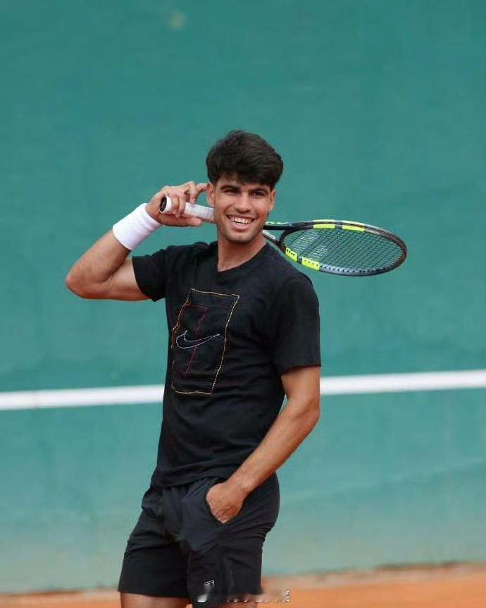 神同步的辛纳阿尔卡拉斯蒙特卡洛1000赛 阿尔卡拉斯6-1 4-6 6-3胜埃切