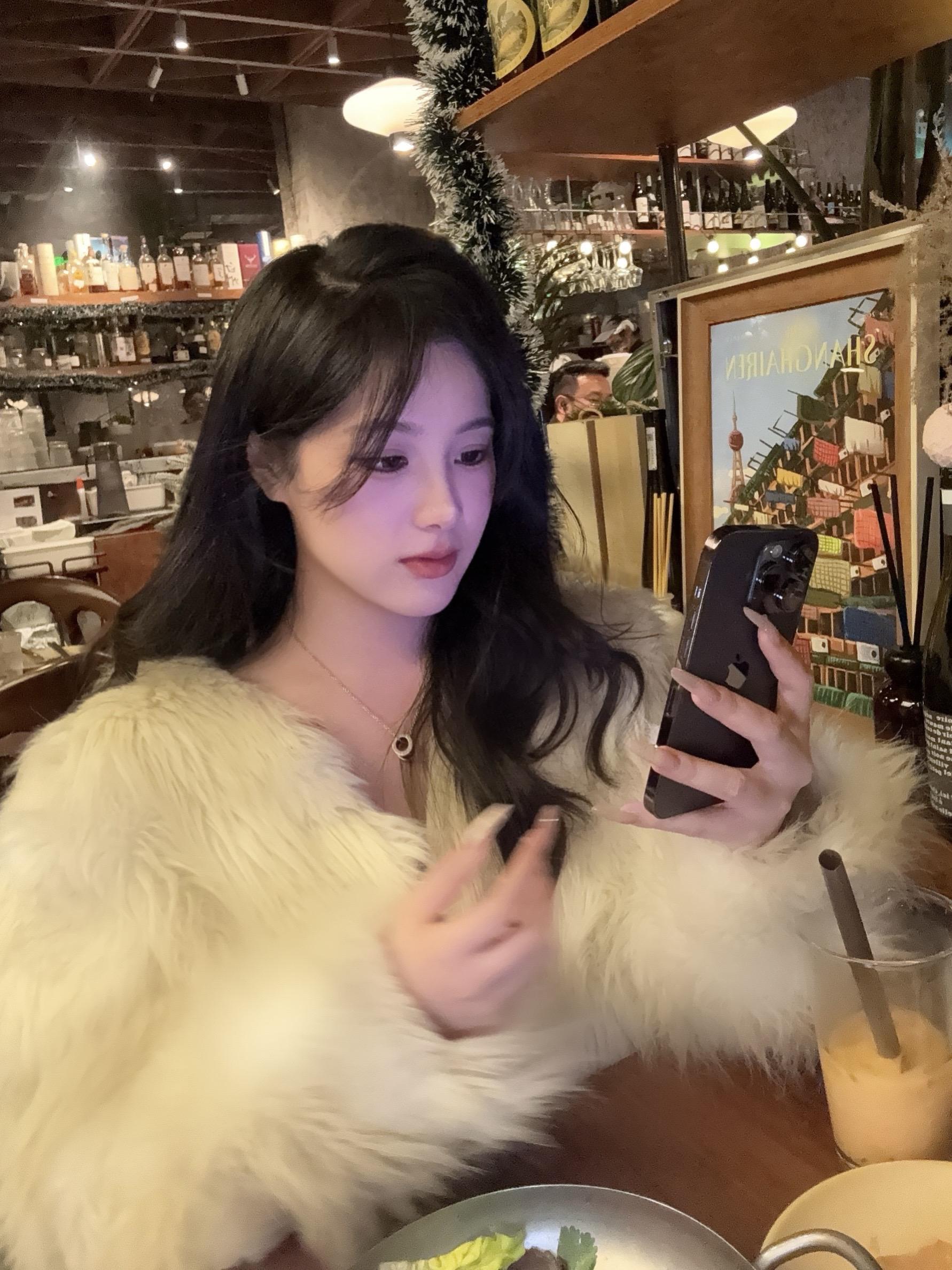 当冷空气让世界的节奏慢下来。那些曾被忽略的微小幸福便开始清晰