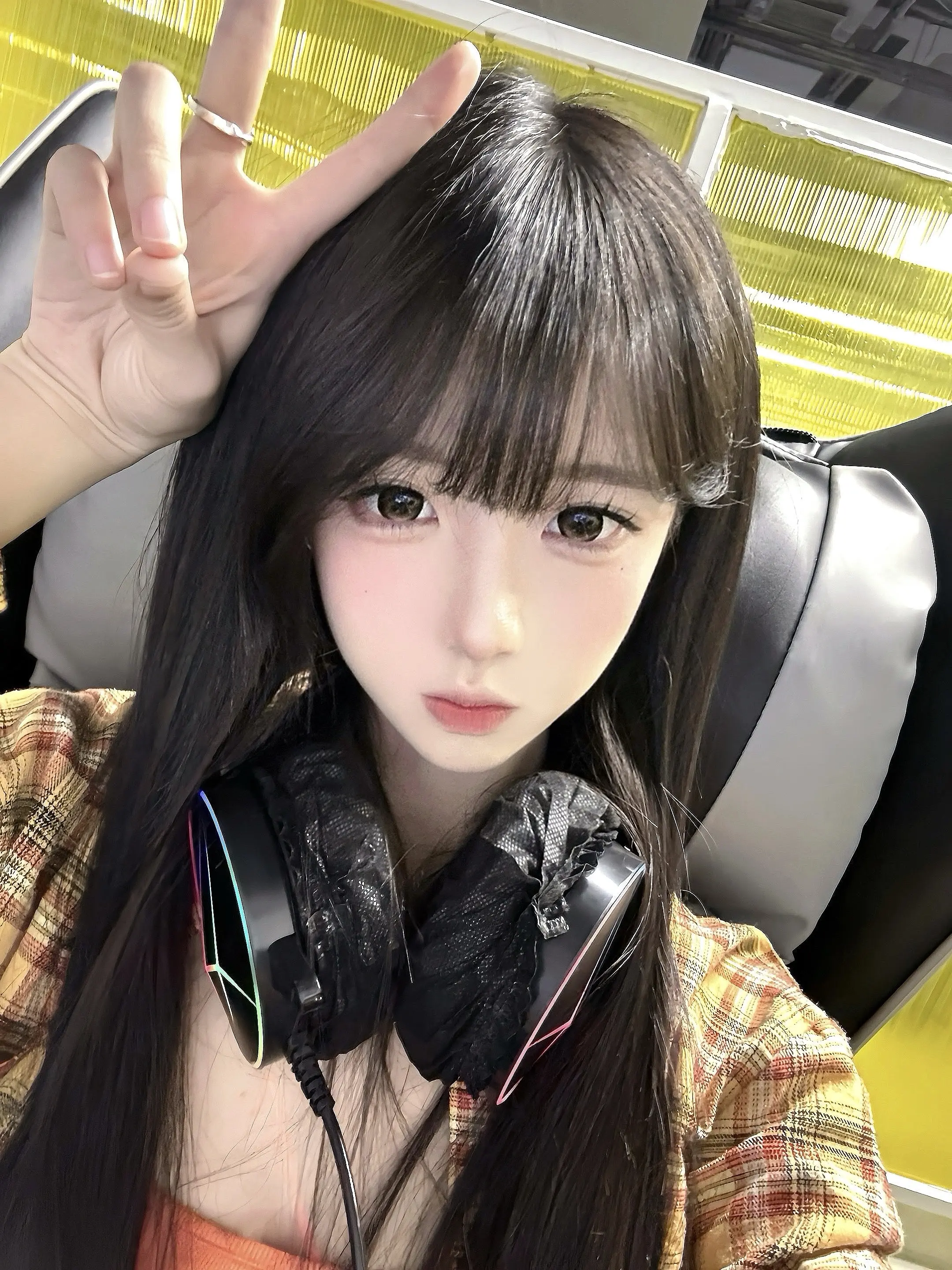 我一闭眼世界就黑了 我不是主角是什么（￣へ￣）