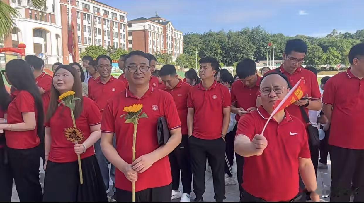 高考啦啦队 父母恩