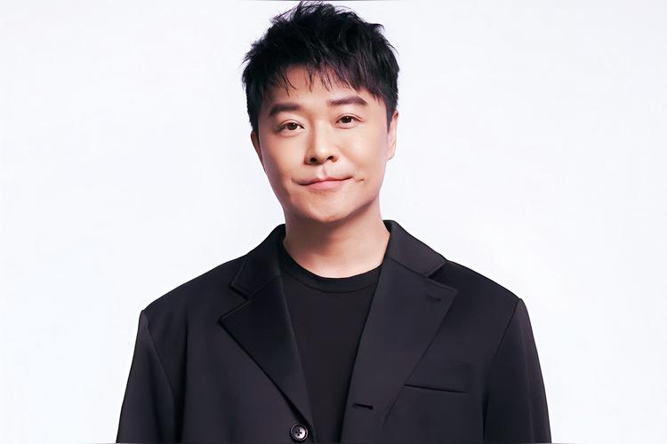 2010年，陈思诚筹拍《北京爱情故事》，女主“沈冰”选角成难题。他拒绝了一众靓丽