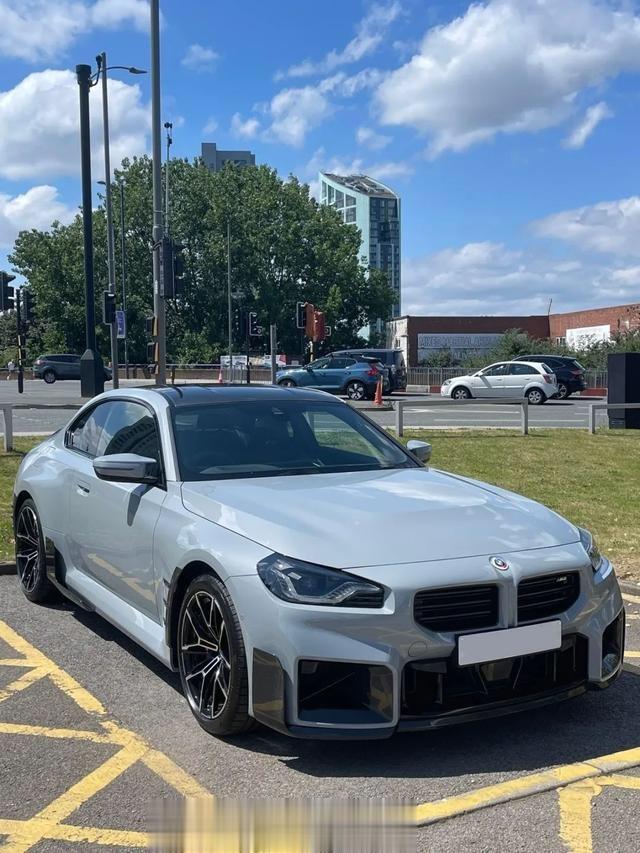 #我与汽车的日常# 【配备MPP套件的G87 M2，有没有更显凶狠？】这是一台布