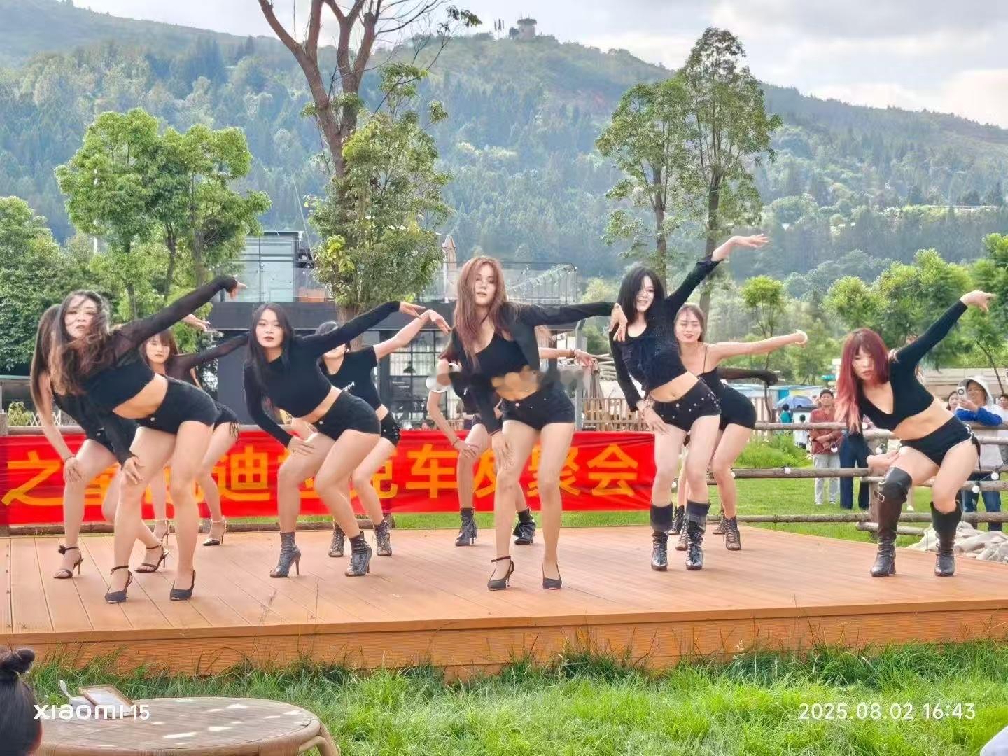 凯迪拉克车友聚会。 ​​​