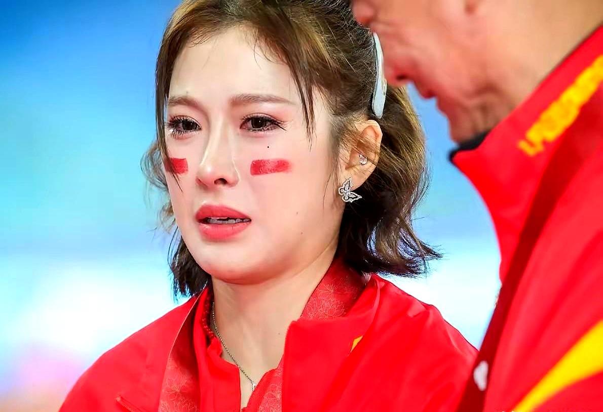 什么叫做乐极生悲
 

看看吴艳妮就知道了。本来拿第一是众望所归，谁知杀出黑马刘