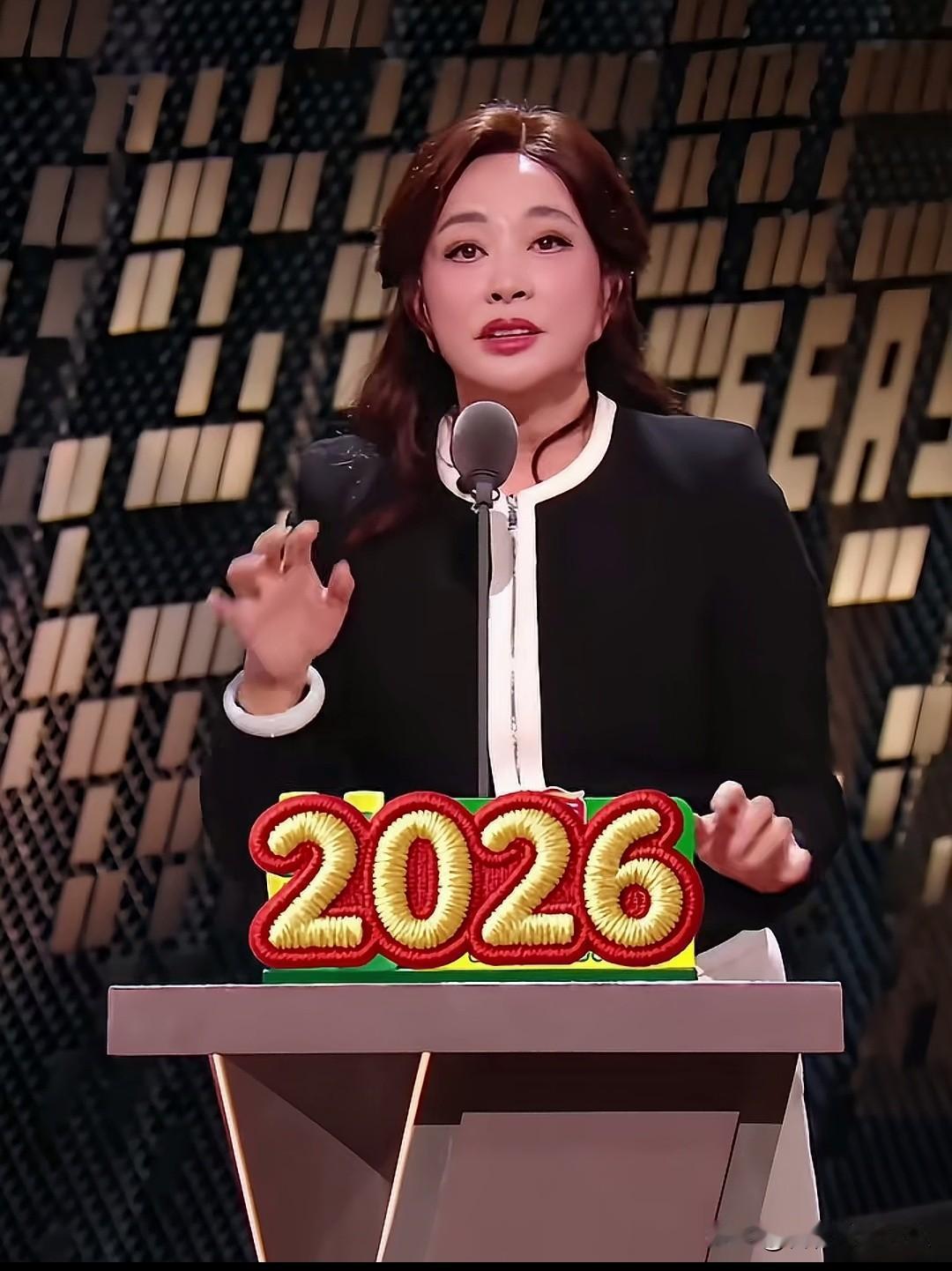 很佩服75刘晓庆，她活出了自己的样子，也无悔青春无悔岁月，爱自己最有魅力 活好自