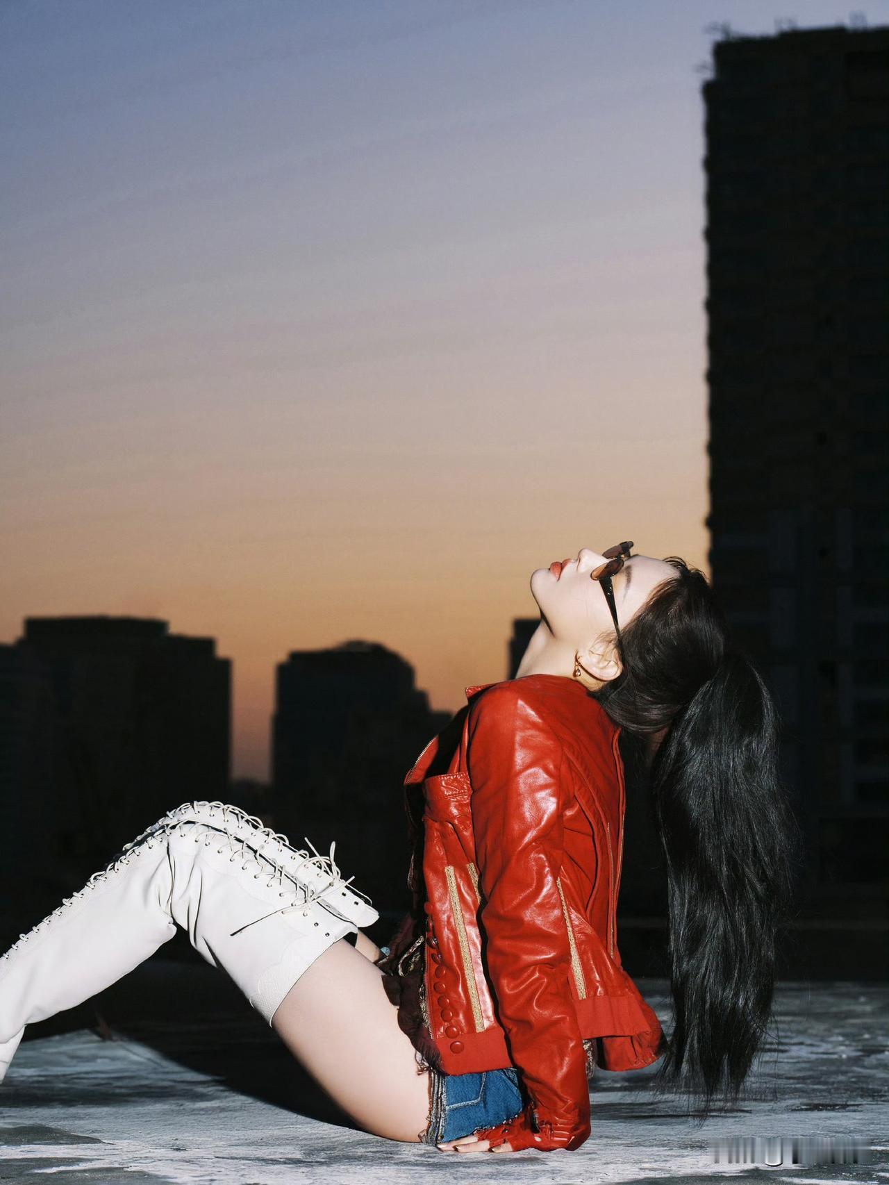 去看F1赛事居然偶遇程潇！2026年F1中国大奖赛在上海国际赛车场超燃开启，赛道