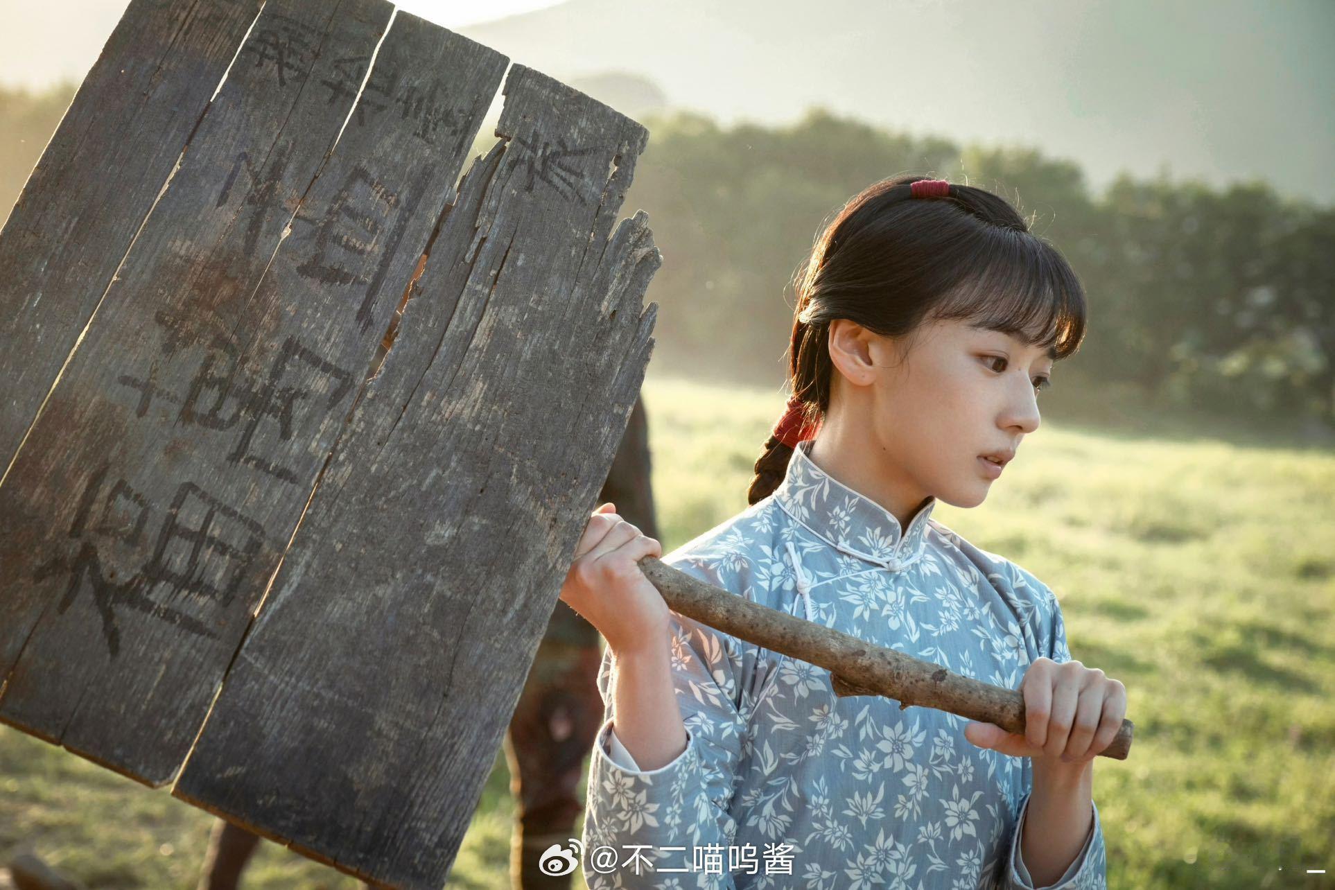 王和往那一站就是年代剧初恋王和越素越美的坚韧小白花 王和真的有种很特别的年代剧适