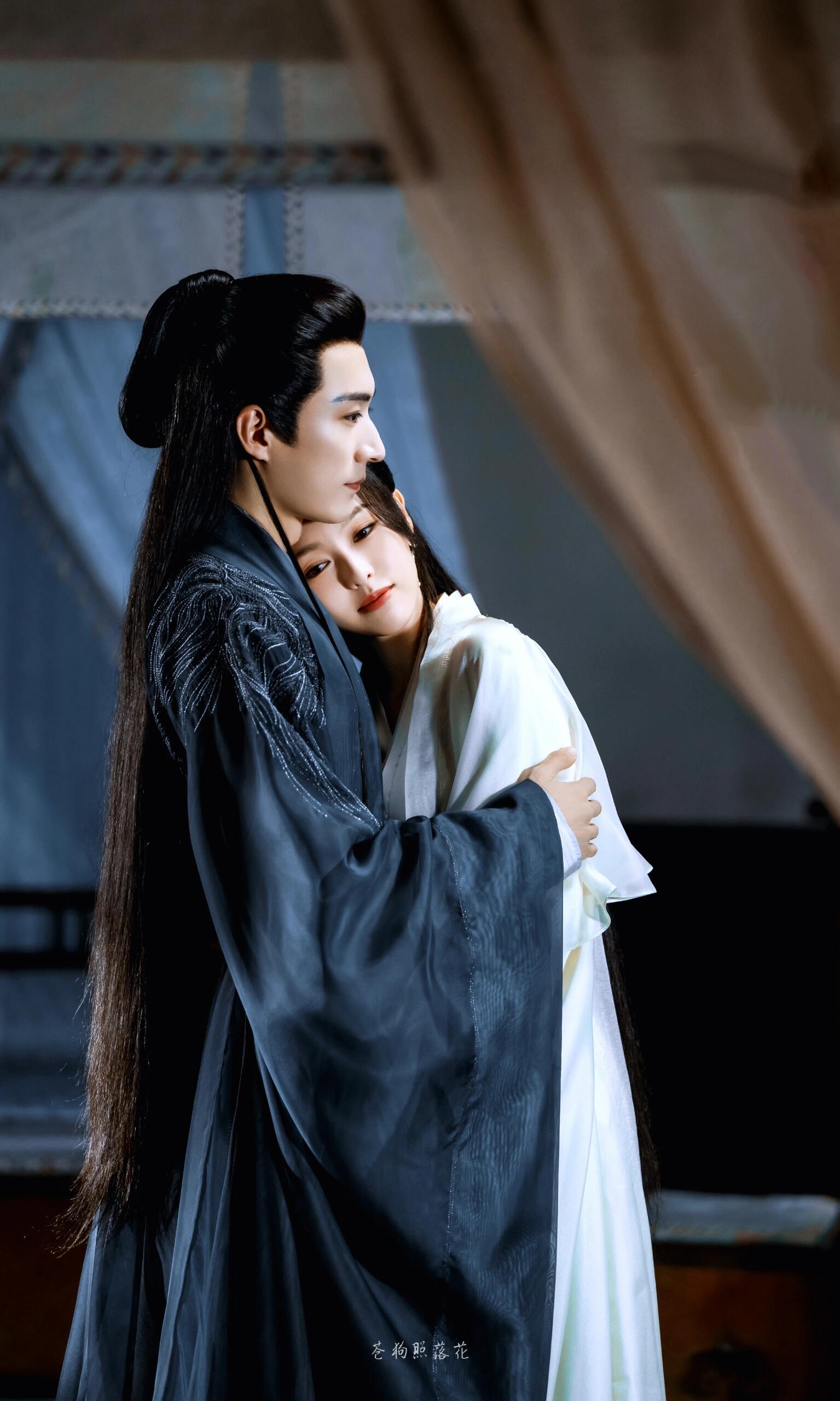 念无双开播一周年唐嫣刘学义念无双开播一周年 唐嫣刘学义念无双开播一周年，是遇到我