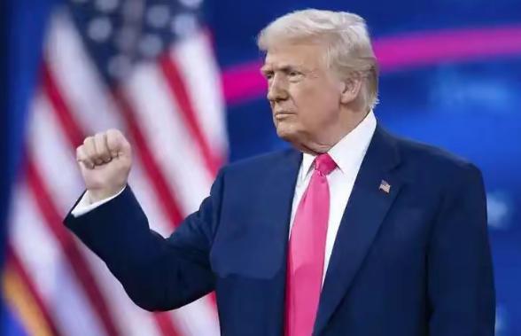 美国估计也懵了！年初抓马杜罗中国没翻脸，后来炸伊朗中国也没出兵，北京到底在下一盘