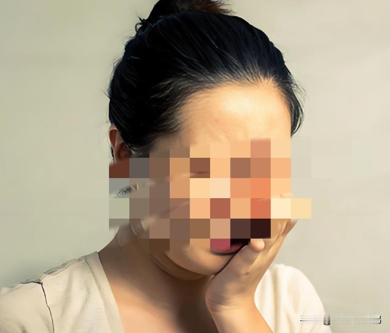 辽宁灯塔市，一名年轻夫妻老实租房、却偏偏遇上品行不正的老房东。对方仗着年纪大、是